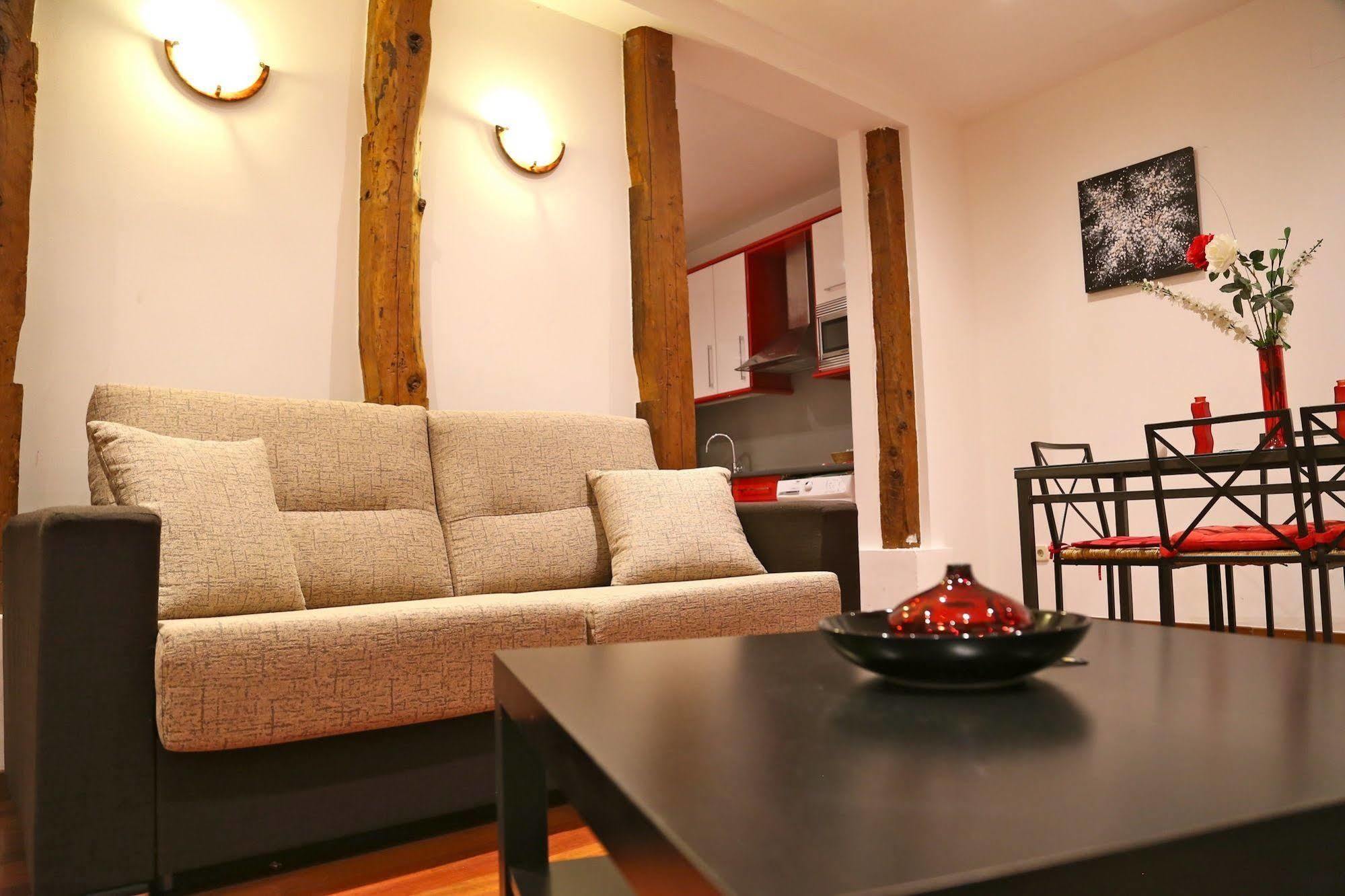 Prado Apartments มาดริด ภายนอก รูปภาพ