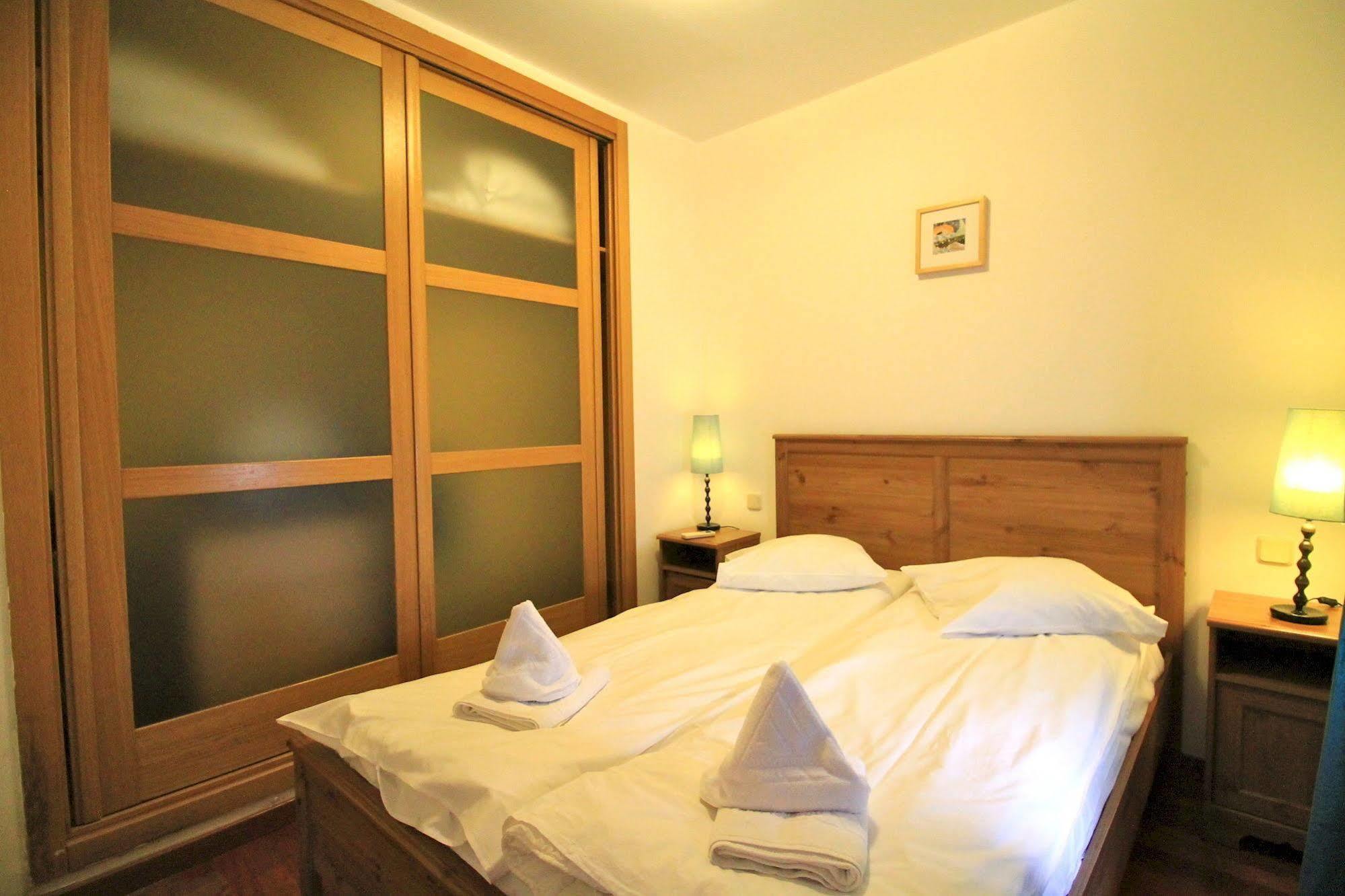 Prado Apartments มาดริด ภายนอก รูปภาพ