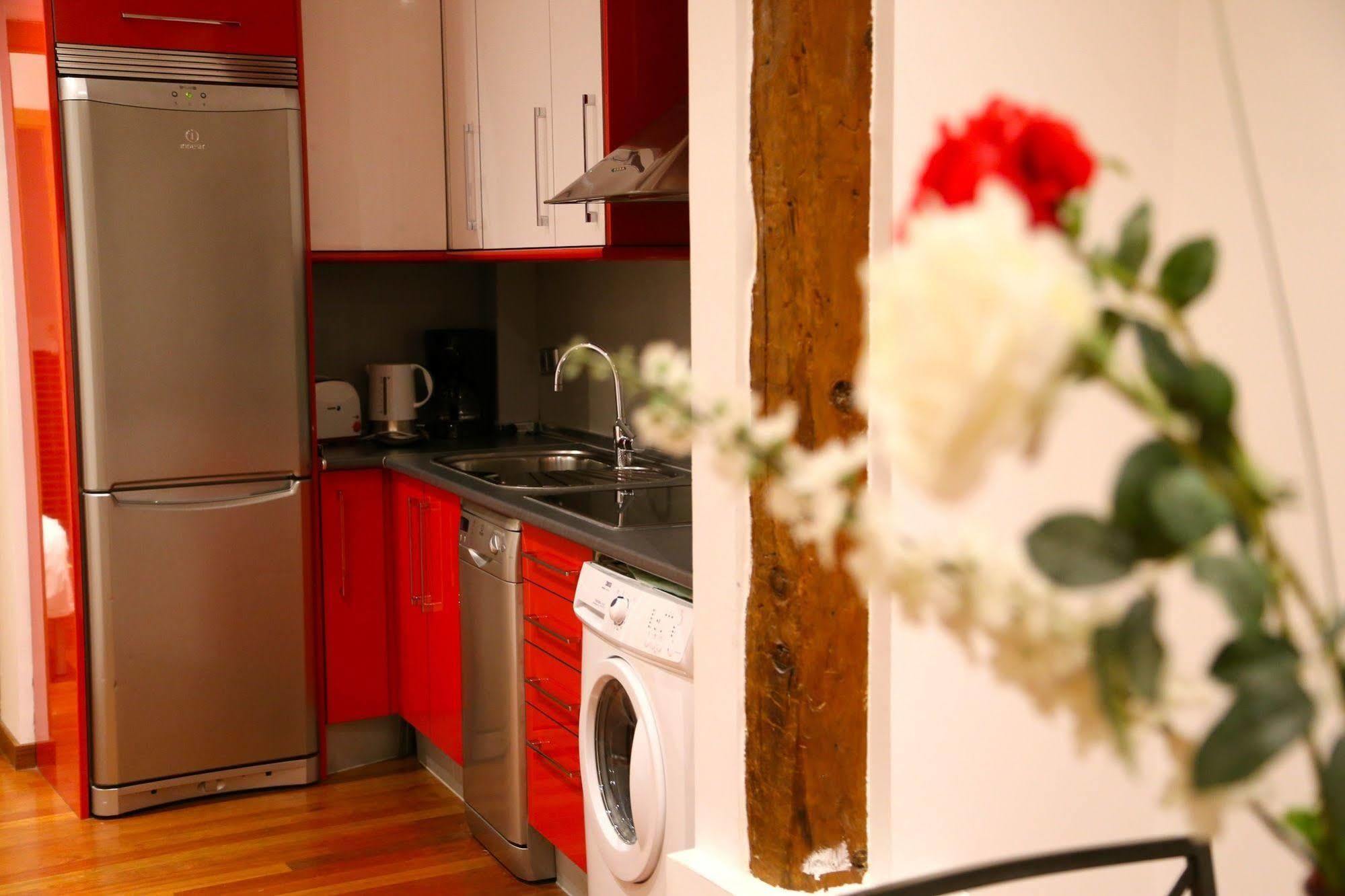 Prado Apartments มาดริด ภายนอก รูปภาพ